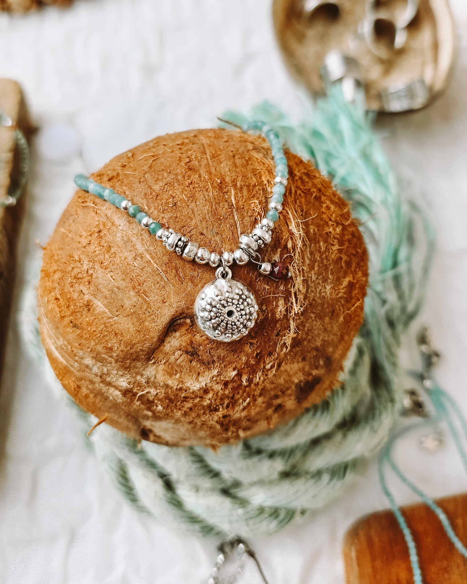 Colar Ouriço do Mar em Amazonitas